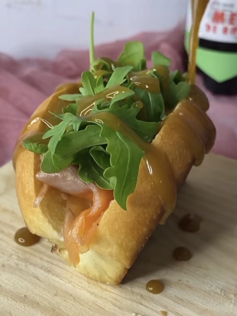 brioix amb salsa de mel